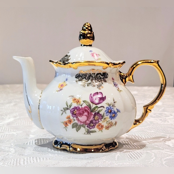 Vintage little German Tea pot. Rare Reichenbach Gold Gilded  bone china - Picture 8 of 15